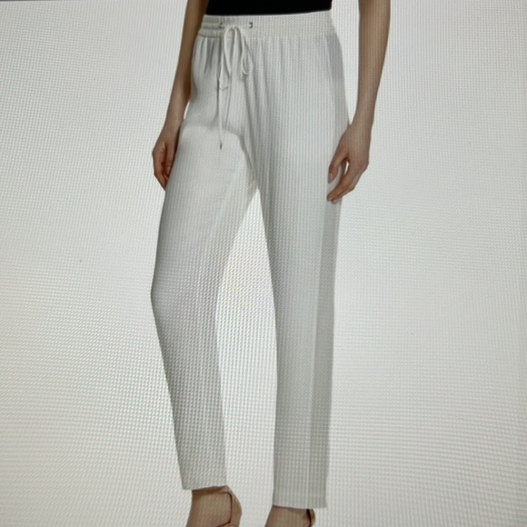 Chelsea & Walker off white drawstring pants. Size 4 - Picture 1 of 4
